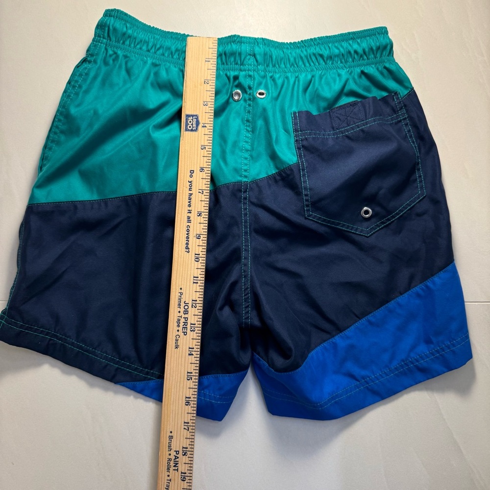 Lands’ End Men’s Colorblock‎ Swim Trunks
Size S (28–30) - Picture 5 of 9